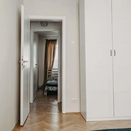 Business And Travel Apartment *
